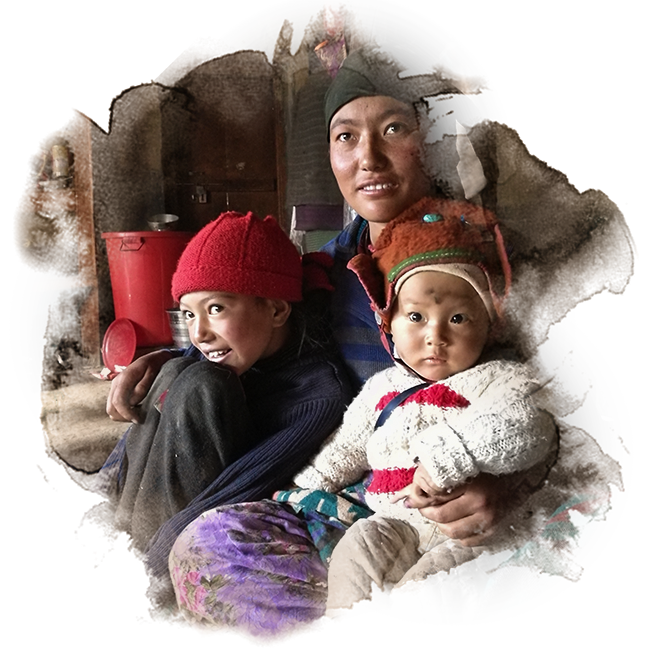 Photo d'une maman et de ses enfants au Zanskar